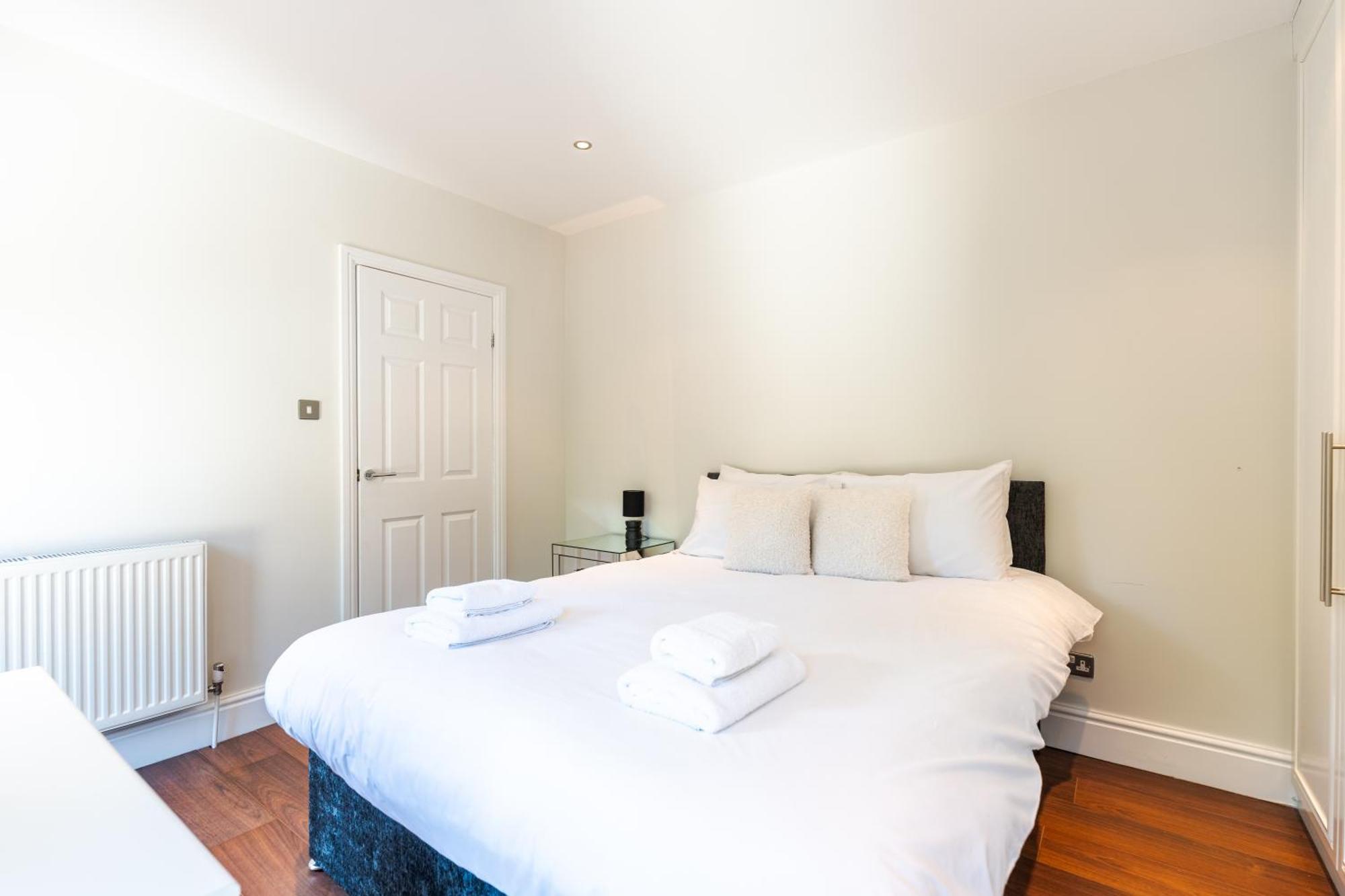 The House @ Sitwell Arms Hotel Renishaw ภายนอก รูปภาพ