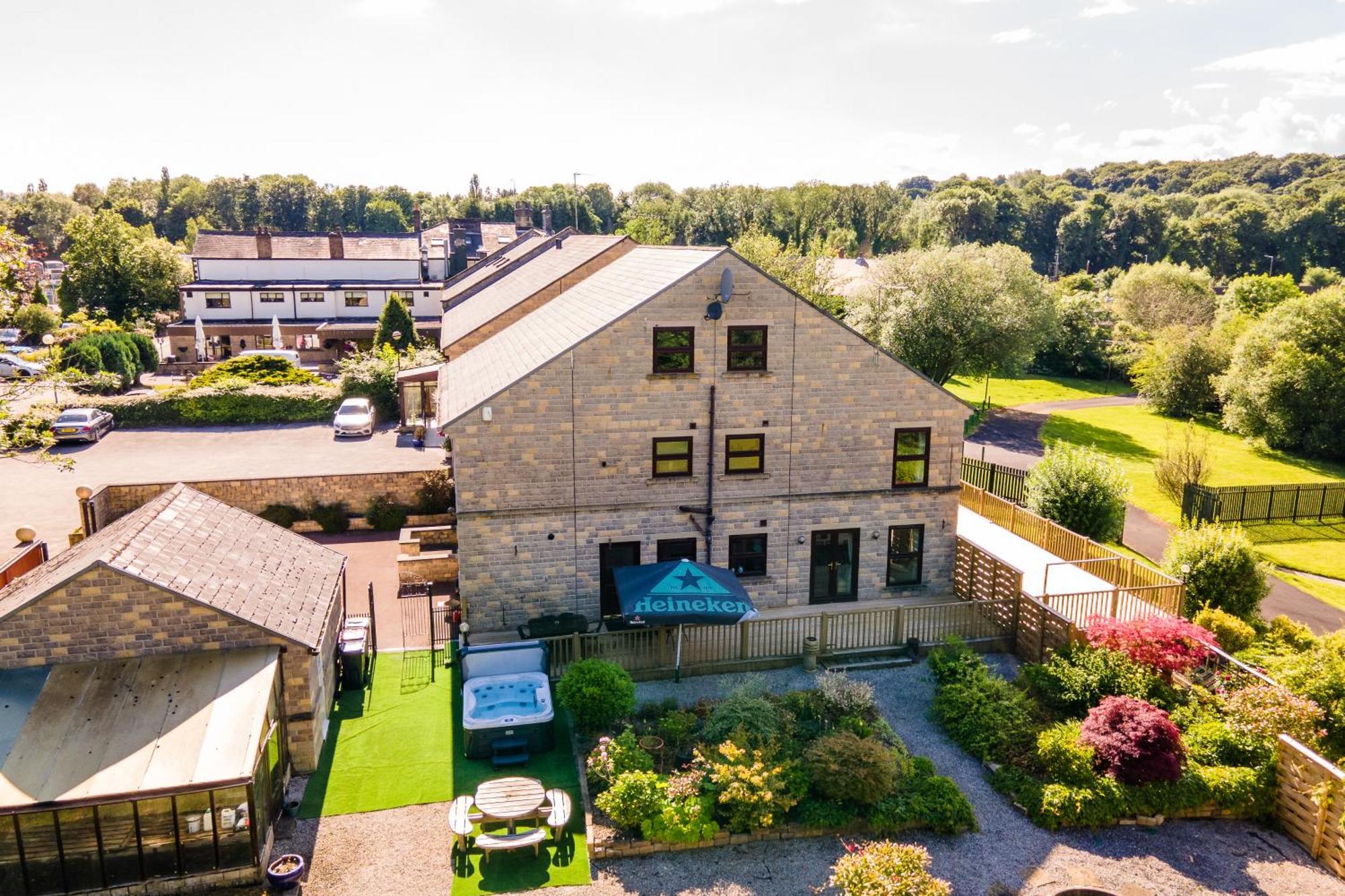 The House @ Sitwell Arms Hotel Renishaw ภายนอก รูปภาพ